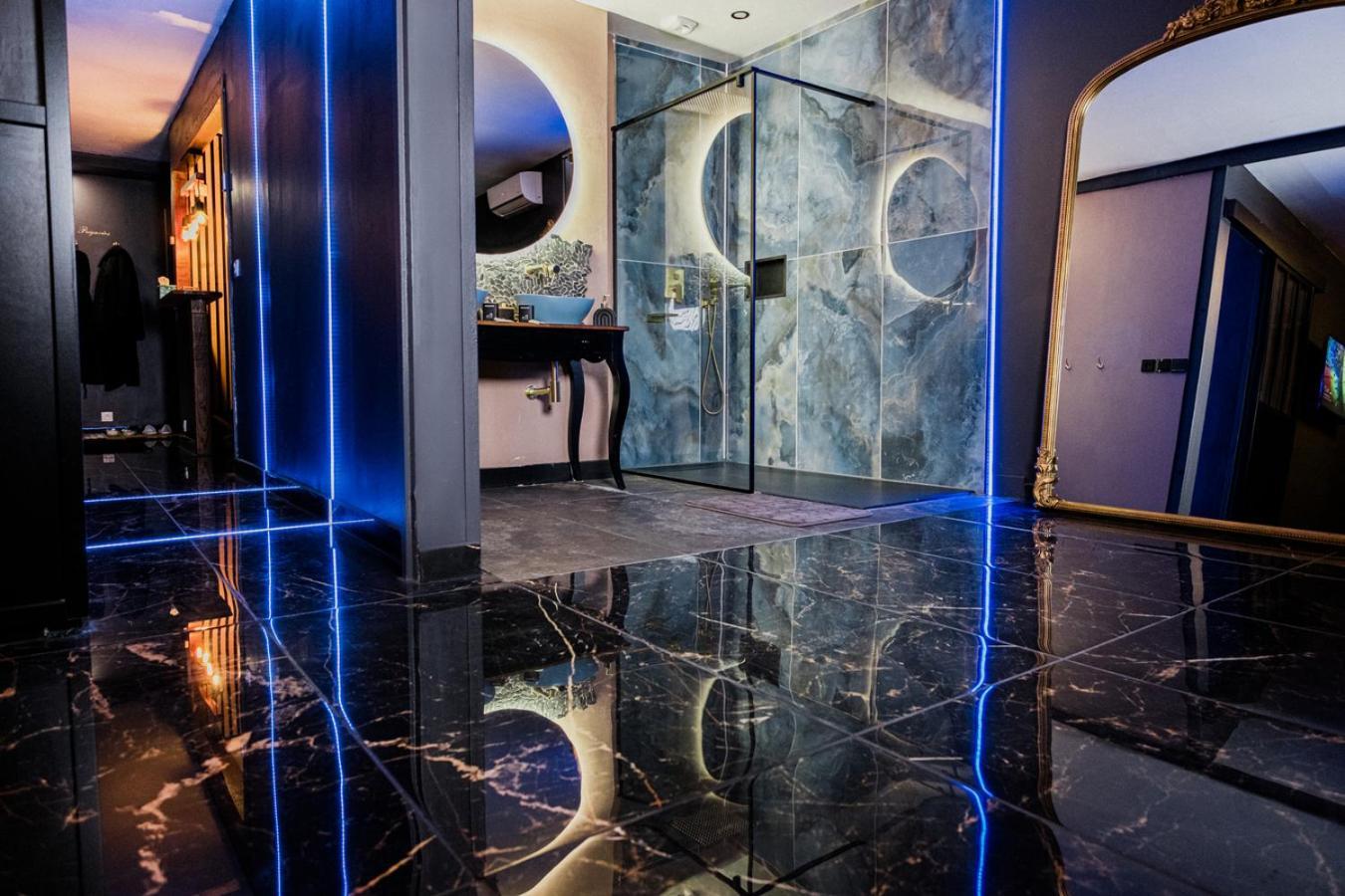 L Escale Jacuzzi Et Sauna 埃夫勒 外观 照片